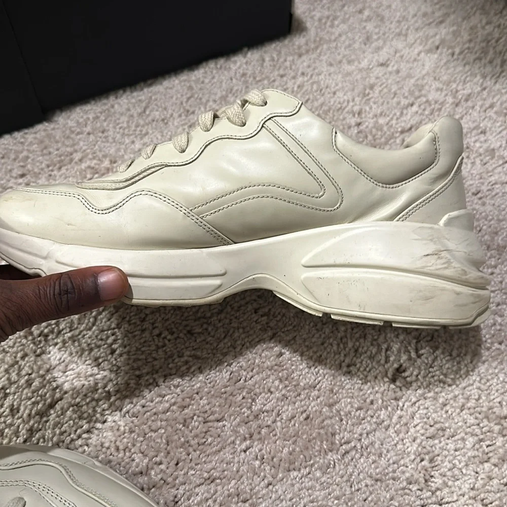 Great conditon gucci shoes - Picture 7 of 9